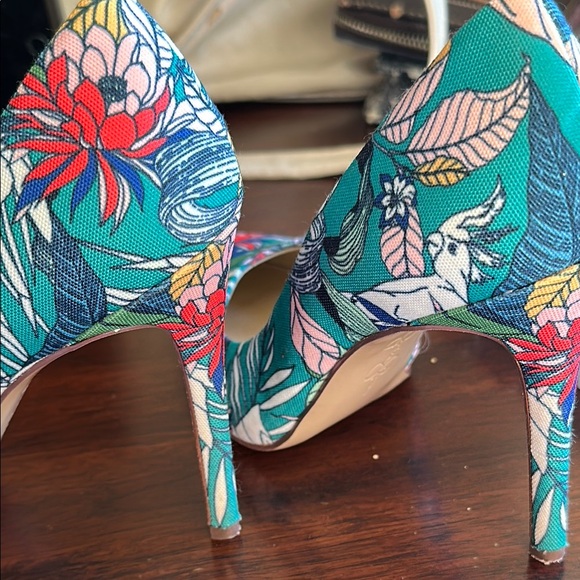 Jessica Simpson size 6, Floral Print Women's Stiletto Heels - Picture 15 of 16